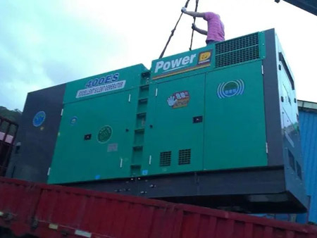 绥棱柴油发电机组转速不稳定时，如何对发动机进行维护？