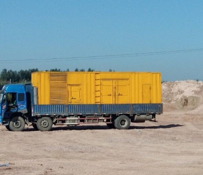 绥棱发电机出租如何判断柴油发电机冷却液是否需要更换？