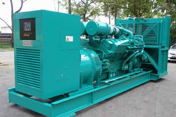 绥棱柴油发电机组电压不稳定怎样维修？