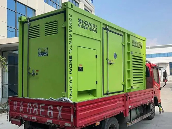 绥棱更换水冷式机油散热器的密封件时，如何选择合适的密封胶？