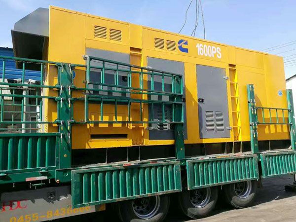 绥棱测量水冷式机油散热器密封件尺寸时的注意事项有哪些？